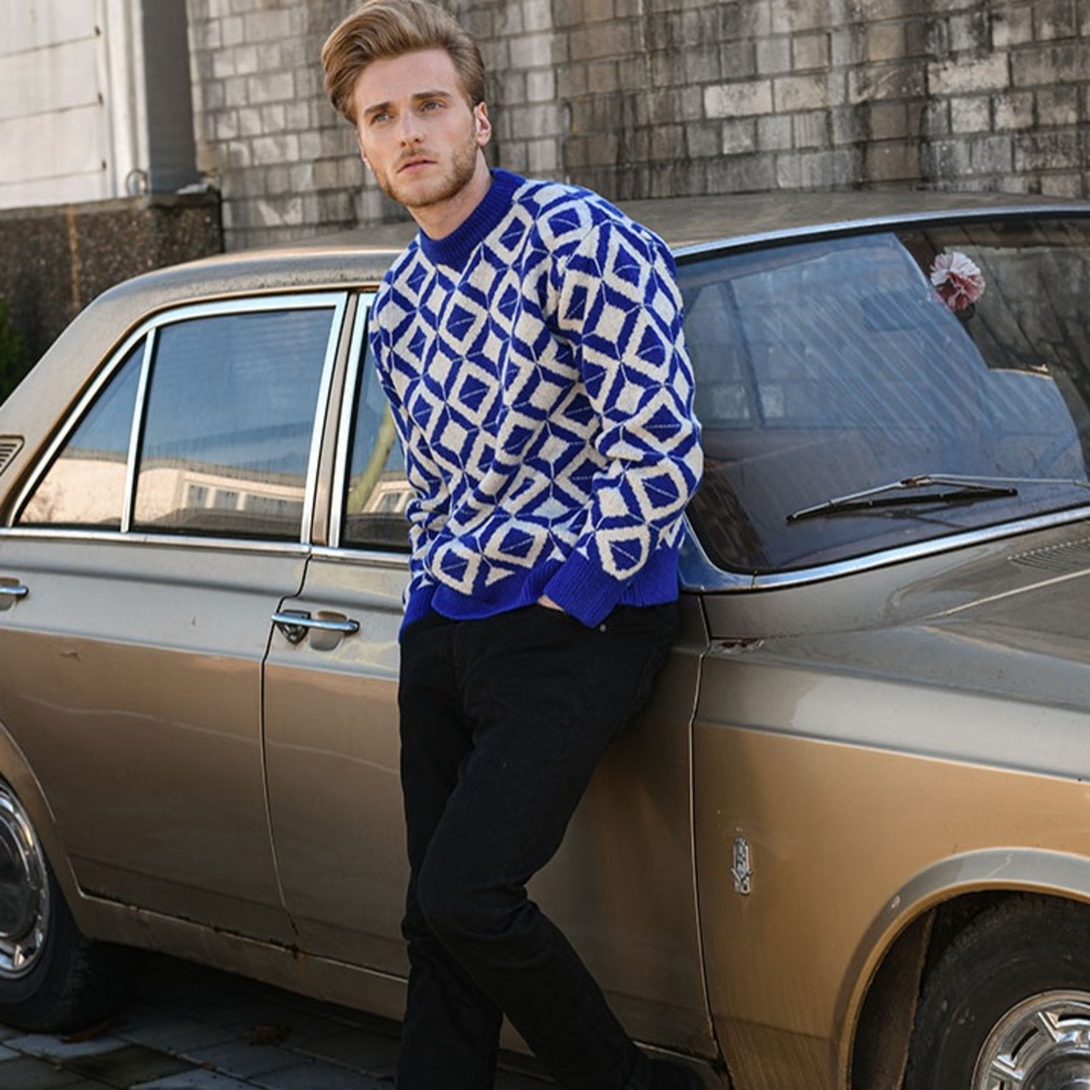 Zara Blue Geometric Knit Sweater | Retro Diamond Pattern Unisex M